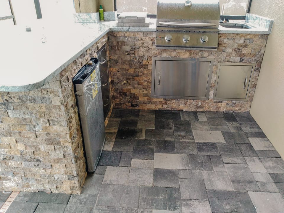 Outdoor Kitchens project photo 12