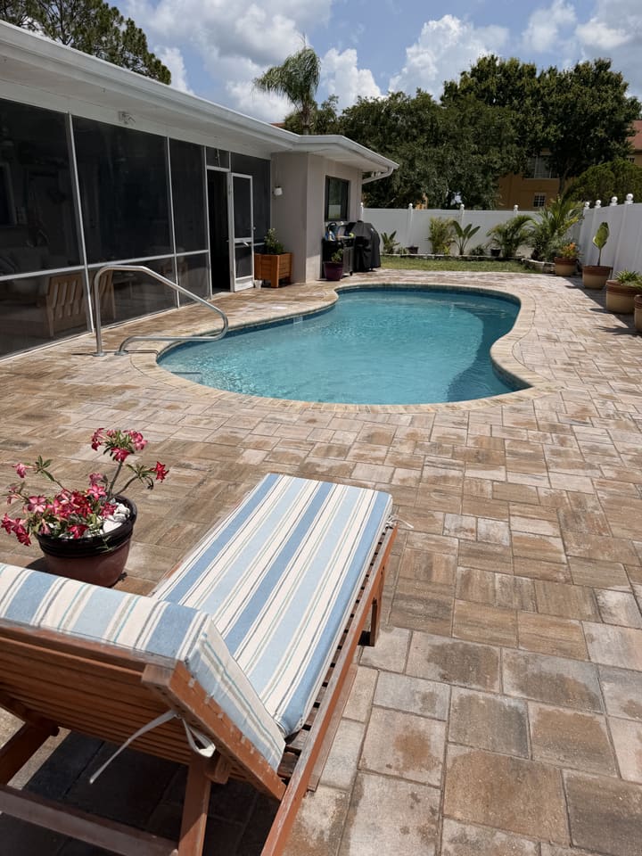 Pool Remodeling project photo 4