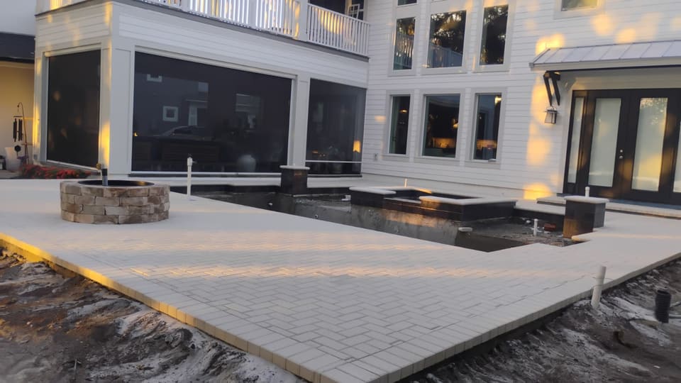 Pools & Decks project photo 14